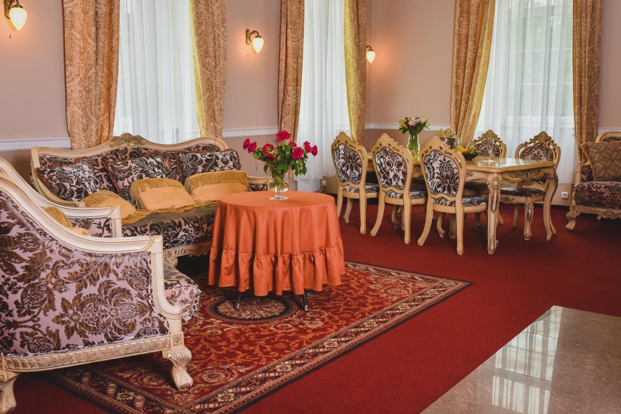 Zamek Kamenny Dvur Hotel Kynsperk nad Ohri Bagian luar foto