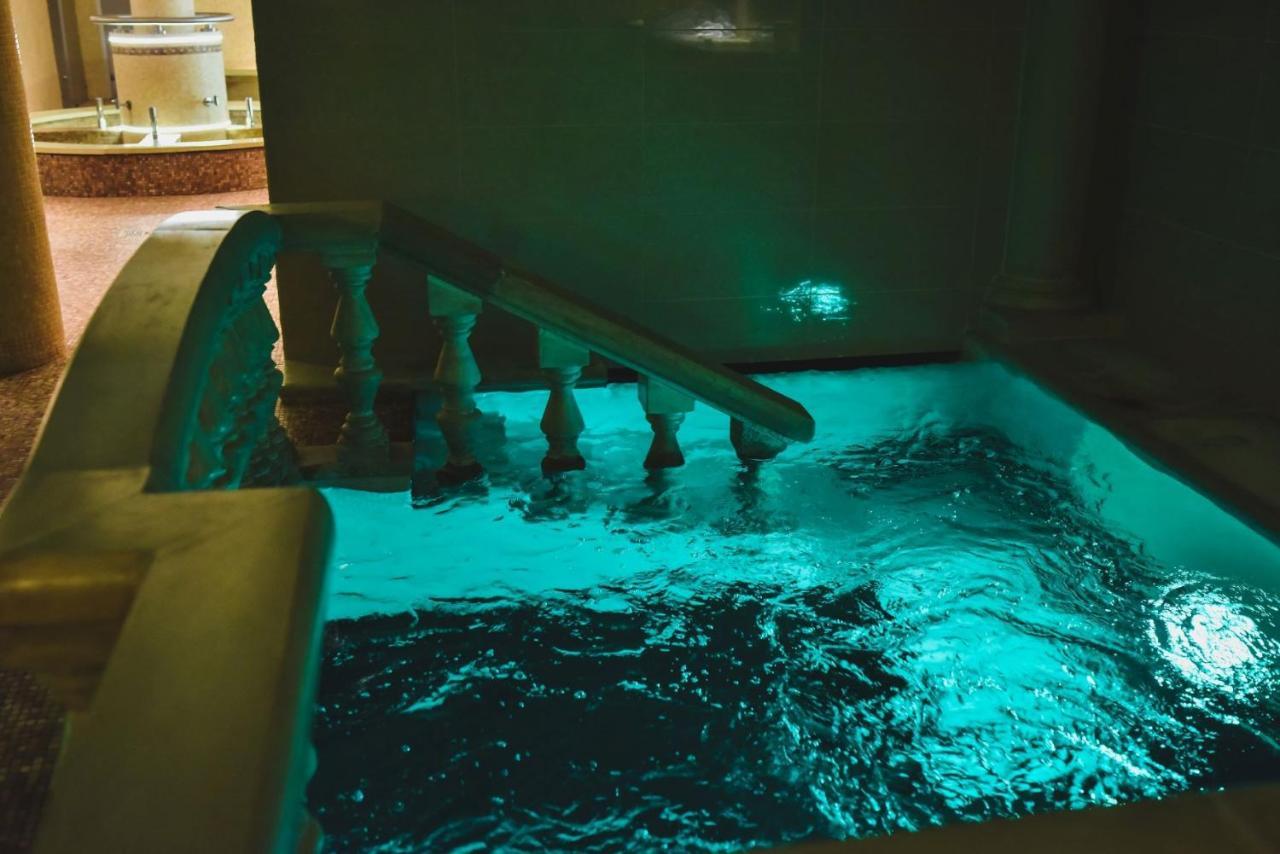 Zamek Kamenny Dvur Hotel Kynsperk nad Ohri Bagian luar foto