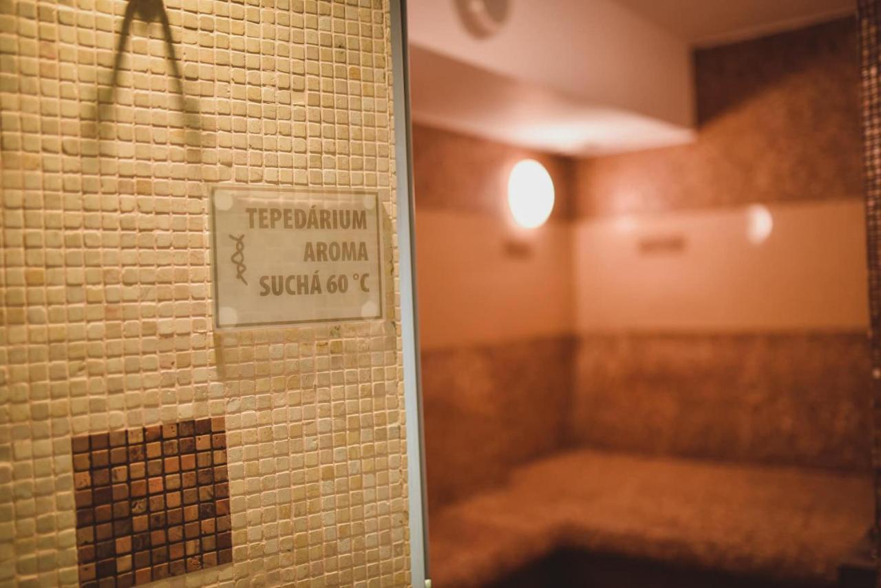 Zamek Kamenny Dvur Hotel Kynsperk nad Ohri Bagian luar foto