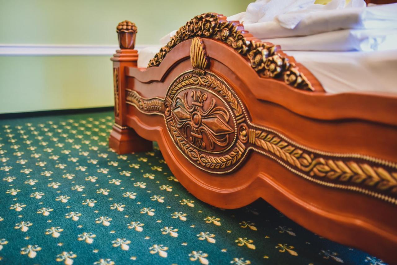 Zamek Kamenny Dvur Hotel Kynsperk nad Ohri Bagian luar foto