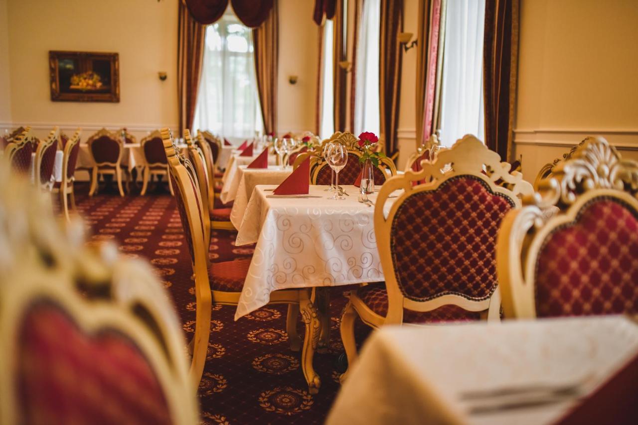 Zamek Kamenny Dvur Hotel Kynsperk nad Ohri Bagian luar foto