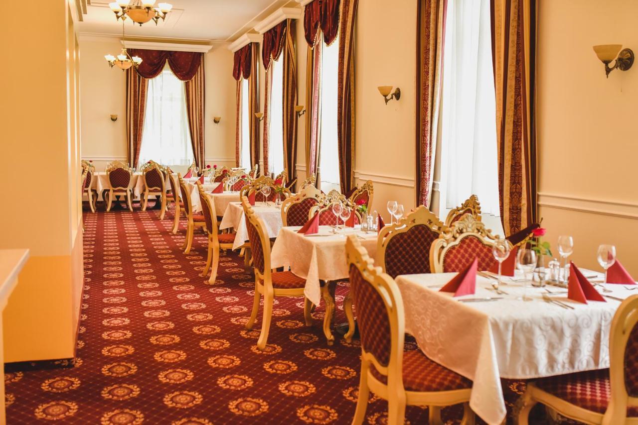 Zamek Kamenny Dvur Hotel Kynsperk nad Ohri Bagian luar foto