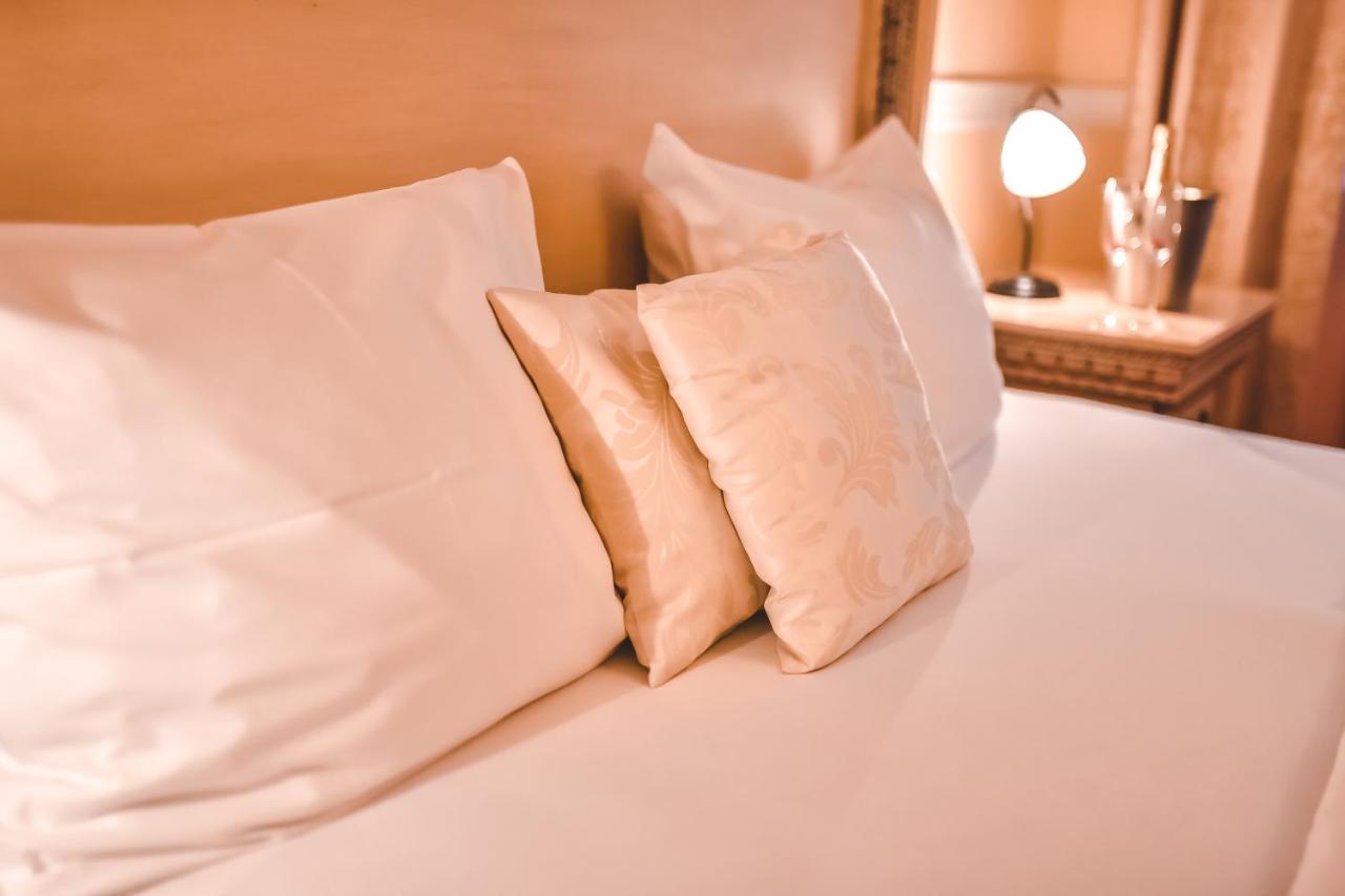 Zamek Kamenny Dvur Hotel Kynsperk nad Ohri Bagian luar foto